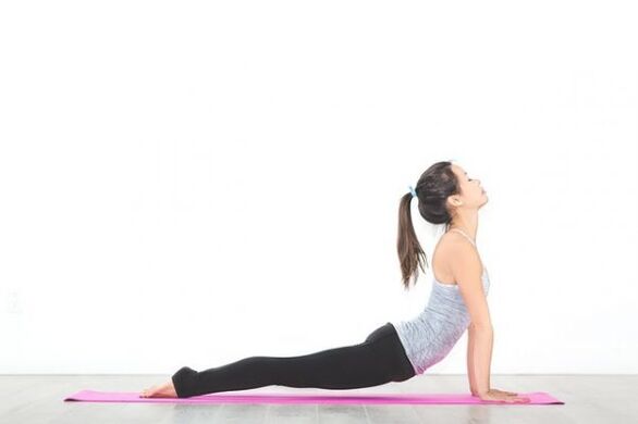 alongamento de ioga para perda de peso